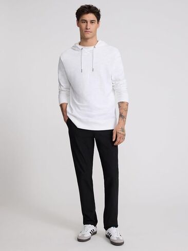 EXPRESS Mens Columbia Performance Slim Traveler Pant in Saudi Arabia