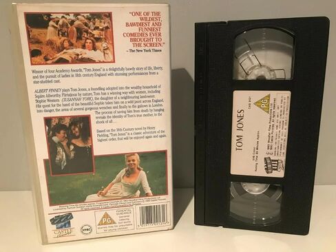 توم جونز [VHS] in Saudi Arabia