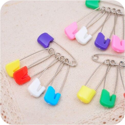 500 Pcs Safety Pins 2.1 Inch Plastic Head Diaper Pins with Safety Lock Closure Stainless Steel Saliva Towel Pins Triangle Towel Safety Pins in Saudi Arabia