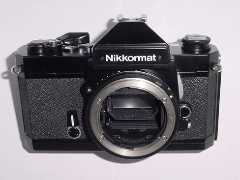 هيكل كاميرا Nikon Nikomat (AKA Nikkormat) FT3 باللون الأسود فقط، يتطلب عدسة (متجددة) in Kuwait