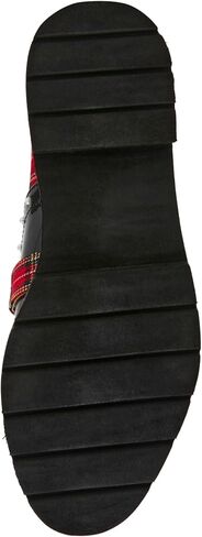 Betsey Johnson Women's Simonee Oxford Flat in Kuwait