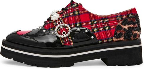 Betsey Johnson Women's Simonee Oxford Flat in Kuwait