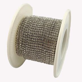AEAOA 10 Yards 1.5mm Crystal Rhinestone Close Chain Trimming Claw Chain Jewelry Crafts Nail Art Wedding Dress Cake Decoration (Silver+Crystal AB)