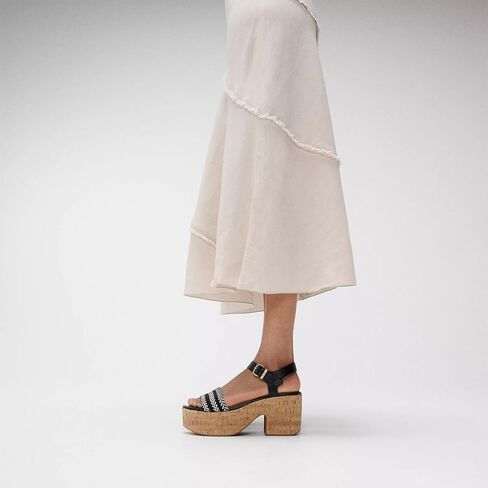 صندل نسائي من FitFlop بكعب على شكل V ونسيج على شكل حرف V وشريط للكاحل ويدج in Kuwait