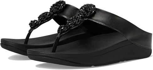 صندل نسائي من FitFlop بكعب عريض مزود بأزرار معدنية عند أصابع القدم in Kuwait