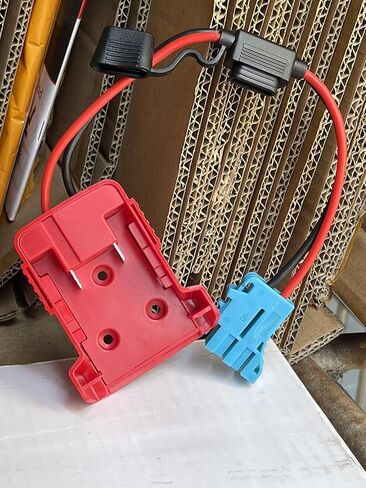 محول للمركبات ذات العجلات الكهربائية - لمحول بطارية Milwaukee M18 18 فولت إلى محول 12 فولت مع مجموعة كابل 12AWG وحماية الصمامات 30 أمبير - محول بطارية لألعاب الركوب للأطفال والسيارات الكهربائية والشاحنات in Kuwait
