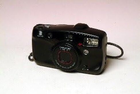 Minolta Freedom Zoom Minolta Lens zoom 35-70mm Macro AF 35mm Film Camera (Renewed) in Saudi Arabia