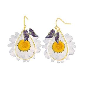 Pressed Flower Earrings, Baby's Breath Flower Earrings,Resin Dangle Earrings for Woman,Dried Flower Earrings for Birthdays, Parties, Christmas, Gift Box