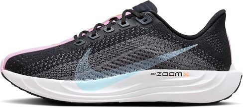 حذاء الجري Nike Pegasus Plus للنساء (FQ7261-003، أسود/رمادي داكن/Beyond Pink/أزرق جليدي) مقاس 6.5 in Saudi Arabia
