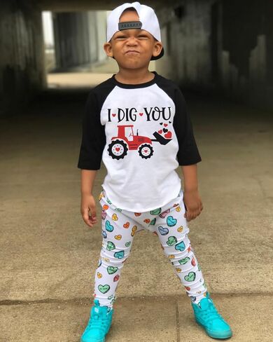 طفل صبي عيد الحب قميص الاطفال راجلان كم طويل تيز حفارة ديناصور القلب قمم تي شيرت 2-7 سنوات in Kuwait