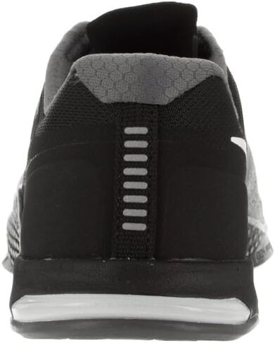 حذاء رياضي نسائي من Nike Metcon 2 بطول الكاحل in Kuwait