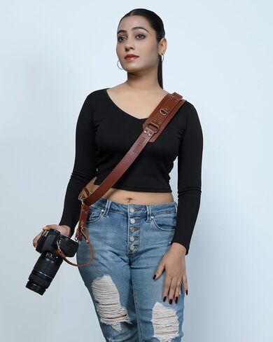 One Single Camera Crossbody Leather Strap Harness For Professional Photographers With Quick Release Gear DSLR/SLR in Saudi Arabia
