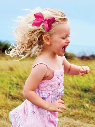 ربطة عنق من نسيج مخملي للفتيات من Wee Ones مع لفافة ملتوية وذيول غريبة، مقاس متوسط، أزرق داكن in Saudi Arabia