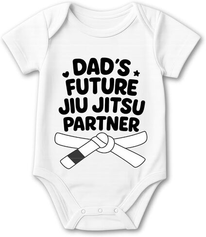بدلة أطفال مضحكة من BJJ - زي للرضع من Dad’s Future Jiu Jitsu Partner مع تصميم حزام للفنون القتالية in Kuwait