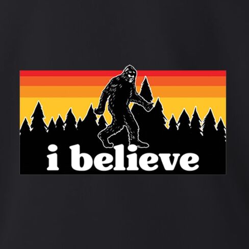قميص I Believe المضحك بتصميم Bigfoot Sasquatch Conspiracy للمشي لمسافات طويلة في الهواء الطلق وثقافة البوب ​​للأطفال الرضع والشباب in Saudi Arabia