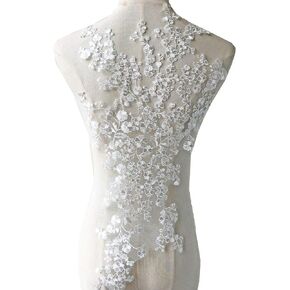 Delicate Floral Patch Motif Embroideried Flower Off -White Lace Appliques Chic Addition for Wedding Dresses Bridal Gown Dance Costumes