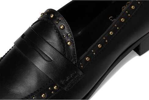 حذاء Camdyn نسائي مسطح مرصع من Vince Camuto in Saudi Arabia