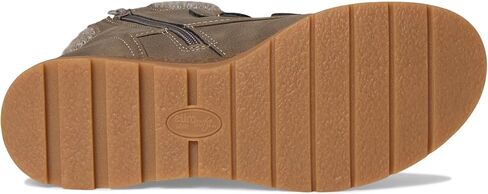 Eurosoft by Sofft Women's Lorelei Chukka Boot in Saudi Arabia