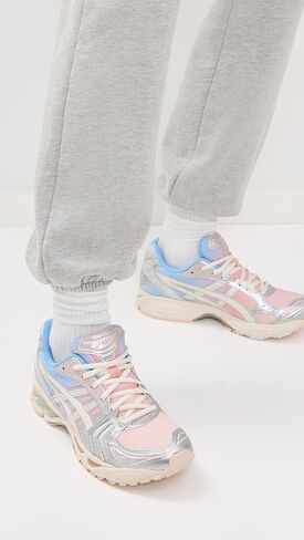 حذاء ASICS Gel-Kayano 14 الرياضي للسيدات in Kuwait