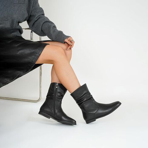 أحذية طويلة للكاحل باللون الأسود للنساء أحذية واسعة الساق للنساء بكعب منخفض وسحاب متوسط ​​الساق in Kuwait