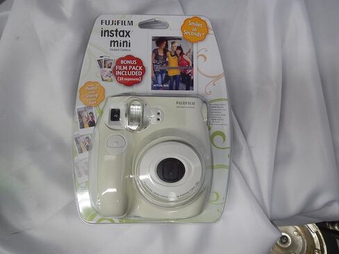 Fujifilm Instax MINI 7s White Instant Film Camera in Saudi Arabia