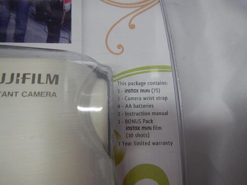 Fujifilm Instax MINI 7s White Instant Film Camera in Saudi Arabia