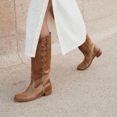 حذاء برقبة للركبة للنساء بمقدمة مستديرة وكعب منخفض مكتنز حذاء طويل مريح بسحب على الأربطة الجانبية حذاء طويل أنيق لخريف وشتاء in Kuwait