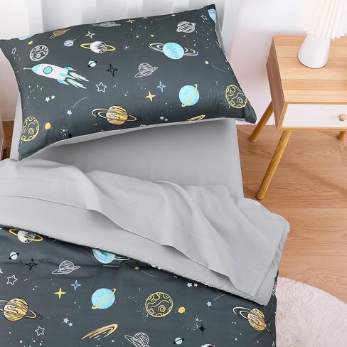 Wake In Cloud - طقم سرير للأطفال الصغار للأولاد، Space Rocket Planet Star، طقم سرير أطفال ناعم مكون من 4 قطع بما في ذلك لحاف وملاءات وغطاء وسادة، رمادي in Kuwait