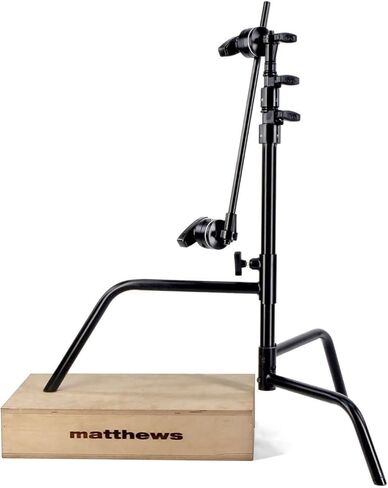حامل Matthews Professional Studio مقاس 20 بوصة على شكل حرف C مع ساق منزلقة ورأس قبضة وذراع - متوفر باللون الكروم أو الأسود (أسود) in Kuwait
