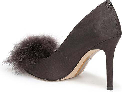 حذاء Sam Edelman النسائي من القطيفة باللون العسلي in Saudi Arabia