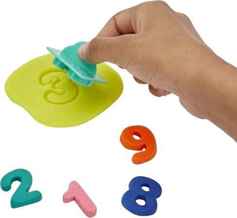 مركز أنشطة Play-Doh Grab 'n Go، مع أكثر من 30 أداة و10 علب، وفنون وحرف يدوية للأطفال، وألعاب ما قبل المدرسة للفتيات والفتيان بعمر 3 سنوات فما فوق، غير سامة (حصريًا لأمازون) in Saudi Arabia