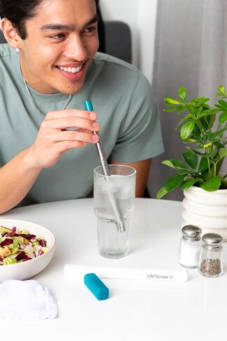 LifeStraw Sip - قش شرب من الفولاذ المقاوم للصدأ قابل لإعادة الاستخدام مع حقيبة حمل، يزيل المواد البلاستيكية الدقيقة والبكتيريا والطفيليات للسفر والاستخدام اليومي، Laguna Teal in Saudi Arabia