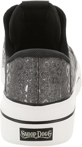 حذاء Skechers للسيدات Snoop One-Disco Ocelot بدون استخدام اليدين in Kuwait