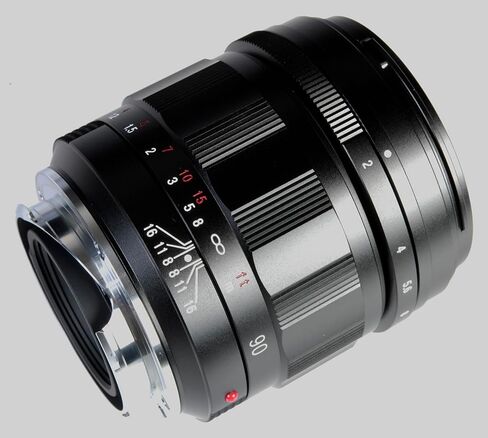 Voigtlander Black M 90mm f2.0 APO Ultron لكاميرات M in Saudi Arabia