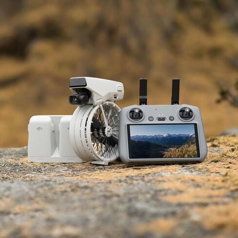 مجموعة طائرة DJI Flip Drone Fly More مع وحدة تحكم عن بعد RC 2، 3 بطاريات لوقت طيران 93 دقيقة + حقيبة ظهر + بطاقة SD + وسادة هبوط، قارئ بطاقات in Kuwait