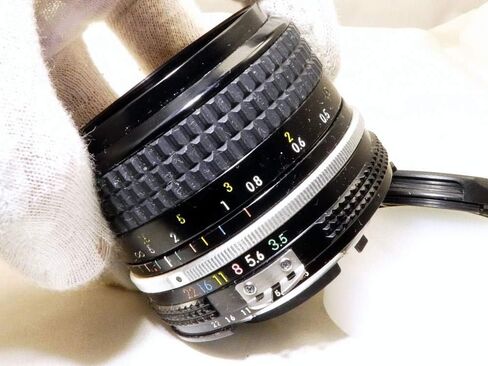 عدسة نيكون NIKKOR مقاس 28 مم f3.5 Ai للتركيز اليدوي (متجددة) in Saudi Arabia
