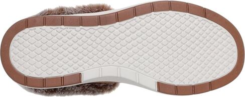 Skechers womens Hands Free Slip-ins Skip Cute Wave - Fur Fancies in Saudi Arabia