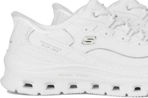 حذاء رياضي نسائي من Skechers Glide-Step Pro-Timeless Twist بدون استخدام اليدين سهل الارتداء in Saudi Arabia