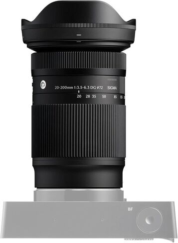 حزمة سيجما 20-200 ملم f/3.5-6.3 DG L-Mount (796969). العدسة المثالية للصور الاحترافية، وحفلات الزفاف، والمغامرات الداخلية والخارجية، والحياة البرية، والسفر، والسارفاري، واستخدام التصوير الفوتوغرافي + الملحقات in Saudi Arabia