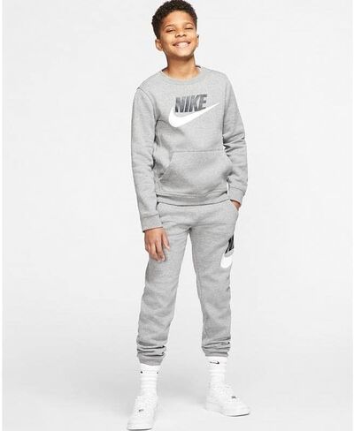 بنطال Sportswear Club للأولاد من Nike + بنطال HBR (للأطفال الكبار) كربون هيذر/رمادي دخاني MD (للأطفال الكبار من عمر 10 إلى 12 عامًا) in Saudi Arabia