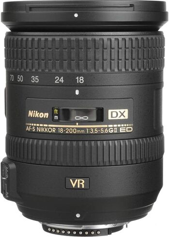 عدسة Nikon AF-S DX NIKKOR مقاس 18-200 مم f/3.5-5.6G ED VR II (2192) + بطاقة ذاكرة سعة 64 جيجابايت + مجموعة مرشح + حقيبة ظهر + قارئ بطاقات + برنامج Corel للصور + حامل ثلاثي القوائم مرن + محفظة ذاكرة + حافظة للأغطية + مجموعة تنظيف in Kuwait