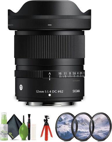 حزمة سيجما 12 ملم f/1.4 DC المعاصرة FUJIFILM X (416975). العدسة المثالية للصور الاحترافية، وحفلات الزفاف، والمغامرات الداخلية والخارجية، والحياة البرية، والسفر، والسارفاري، واستخدام التصوير الفوتوغرافي + الملحقات in Saudi Arabia