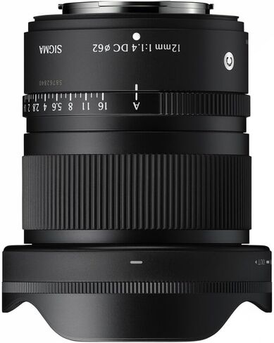 حزمة سيجما 12 ملم f/1.4 DC المعاصرة FUJIFILM X (416975). العدسة المثالية للصور الاحترافية، وحفلات الزفاف، والمغامرات الداخلية والخارجية، والحياة البرية، والسفر، والسارفاري، واستخدام التصوير الفوتوغرافي + الملحقات in Saudi Arabia