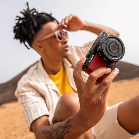 عدسة باناسونيك S-R26 Lumix S 26 مم F8 لكاميرات Lumix S9 مع تركيز يدوي وجسم خفيف الوزن ومحمول (أسود، متجدد) in Saudi Arabia