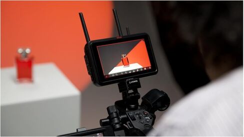 جهاز تسجيل شاشة Atomos Ninja TX مقاس 5 بوصات 1500nit مع مجموعة طاقة عالمية لالتقاط RAW بدقة 8K (14 عنصرًا) in Saudi Arabia