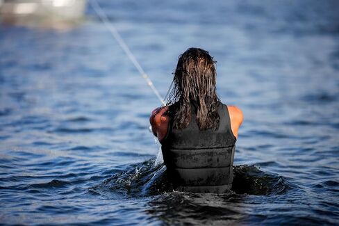 سترة Comp Wake للرجال من Follow in Black in Kuwait