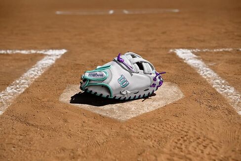 Wilson 2026 A500 Siren Fastpitch Softball Gloves in Saudi Arabia