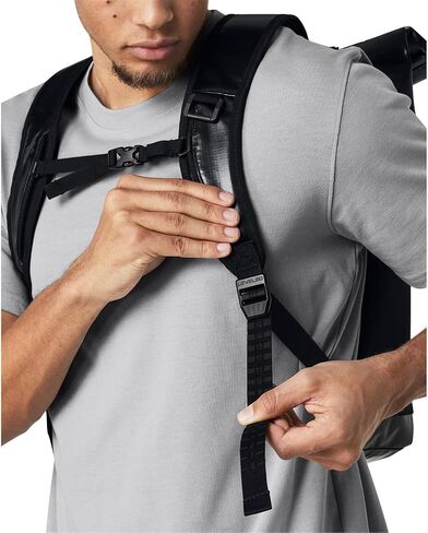 Under Armour 1382311-1-OSFM UA Summit Small Backpack Black OSFM in Saudi Arabia