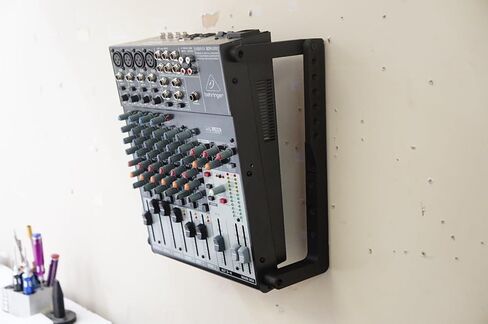 نظام تثبيت على الحائط بحامل فاخر لخلاط Behringer Xenyx 1204USB in Kuwait