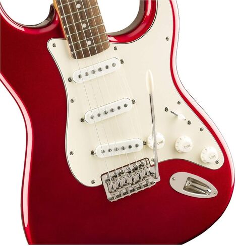 جيتار كهربائي Squier Classic Vibe 60s Stratocaster، مع ضمان لمدة عامين، Candy Apple Red، لوحة أصابع الغار in Saudi Arabia